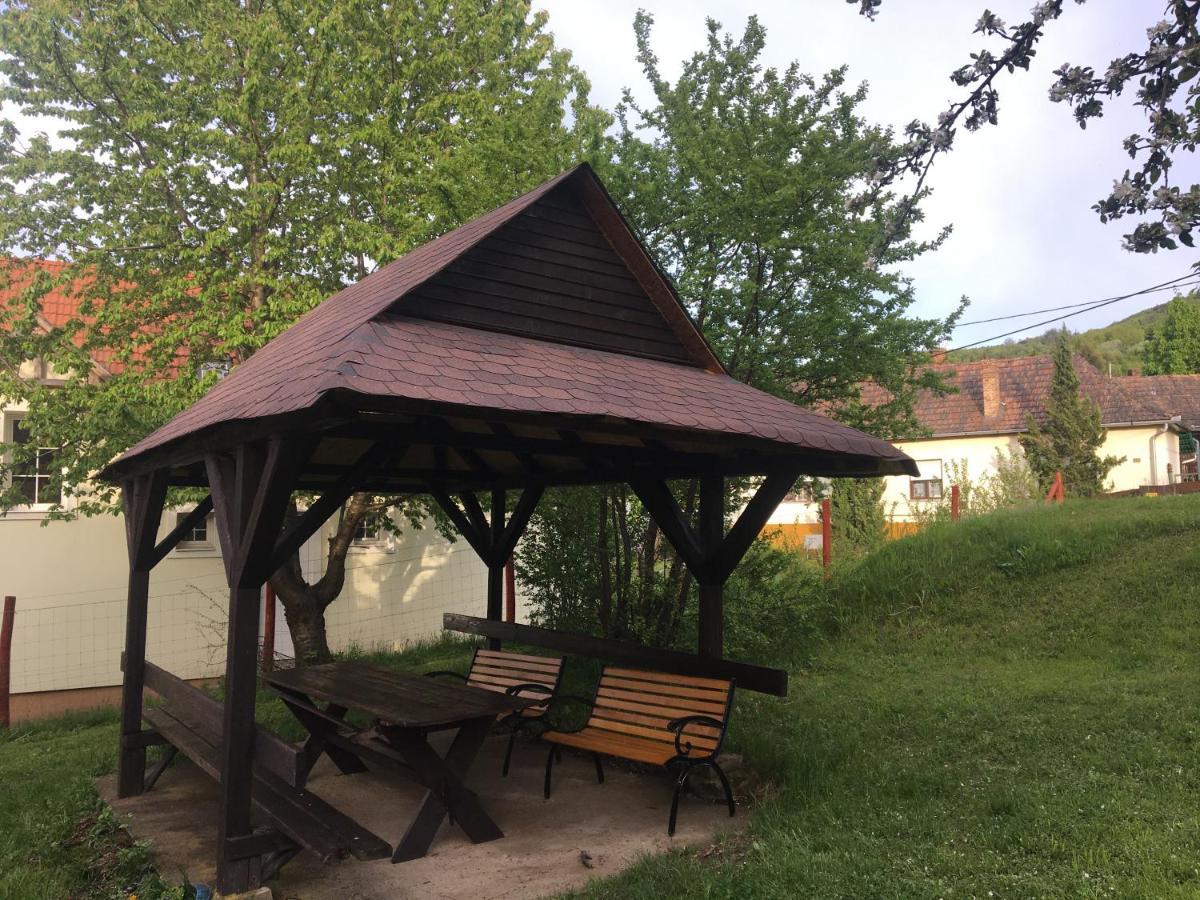 Mátrai Vándor Apartmanok Matraalmas Exterior foto